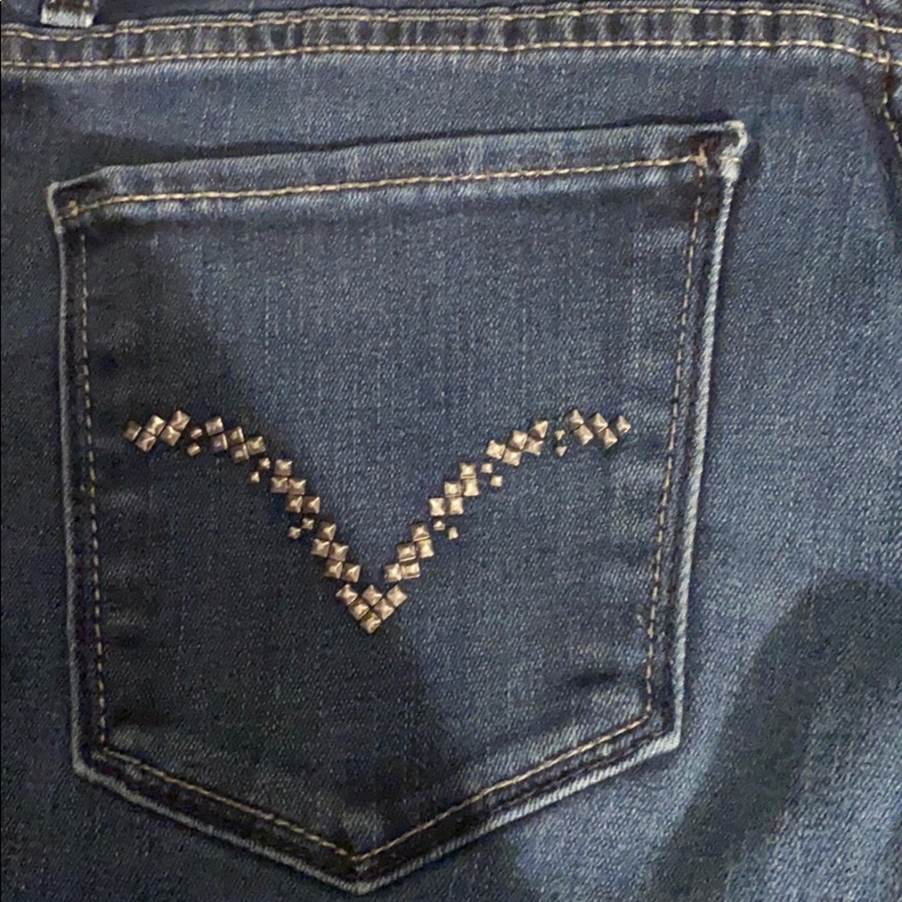 Levi’s 512 boot cut jeans “perfectly slimming” - Picture 5 of 11